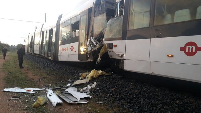 Zeci de oameni, cei mai mulţi fiind elevi şi studenţi, răniţi într-un accident de metrou