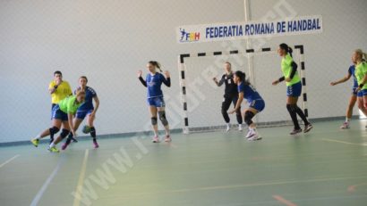 Universitatea Reşiţa a obţinut o victorie importantă în faţa propriilor suporteri, în Divizia A de handbal feminin