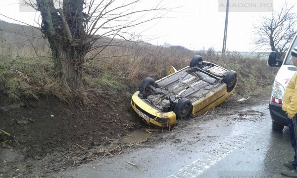 Accident grav pe DN 69. Soț și soție, la un pas de moarte!