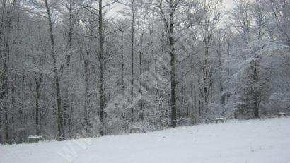 Risc de avalanşe în Parâng. 20 de copii, blocaţi pe munte din cauza zăpezii