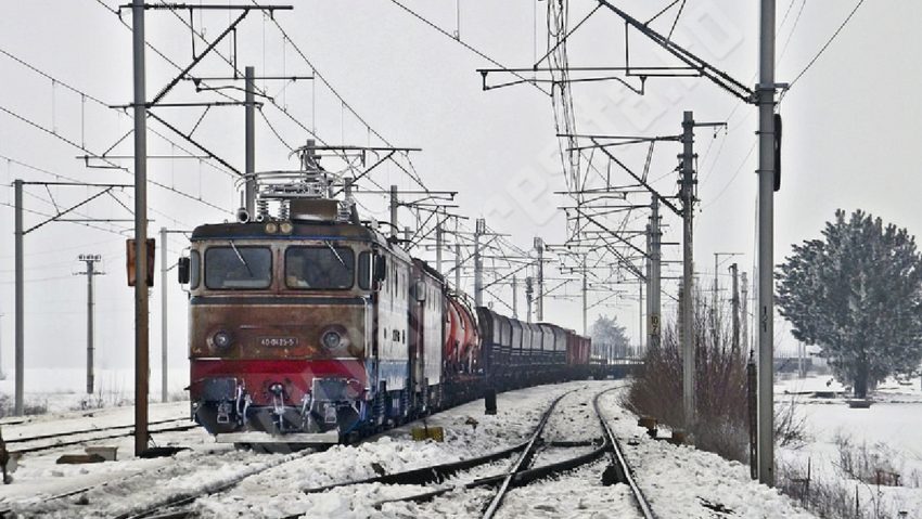 [AUDIO] În vestul ţării zăpezile nu afectează circulaţia trenurilor de călători