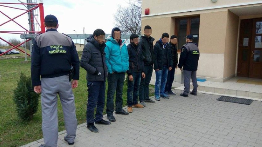 Migranţii forţează din nou graniţa de vest a ţării