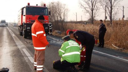 De mărţişor o șoferiță a produs un accident rutier soldat cu trei victime