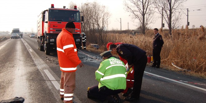 De mărţişor o șoferiță a produs un accident rutier soldat cu trei victime