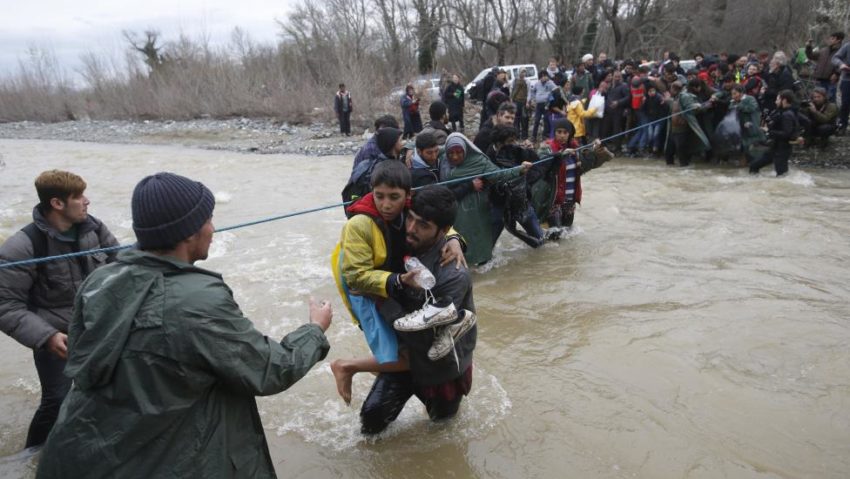 „Evadare” suspectă a refugiaților din tabăra de la Idomeni