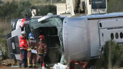 [FOTO] 14 persoane au murit într-un accident în care a fost implicat un autocar cu studenţi Erasmus