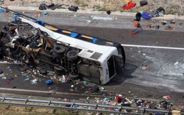 Accident de autocar în sudul Iordaniei. 14 pelerini palestinieni au murit