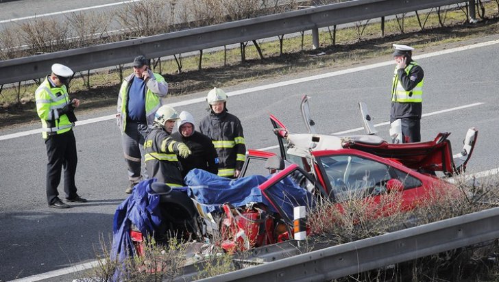 Tragedie în Cehia: Patru români au murit şi alţi trei au fost răniţi