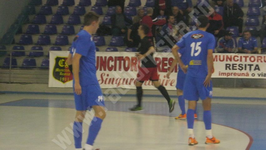 [FOTO] Muncitorul Reșița a pierdut pe teren propriu, în etapa a 20-a a Ligii I de futsal