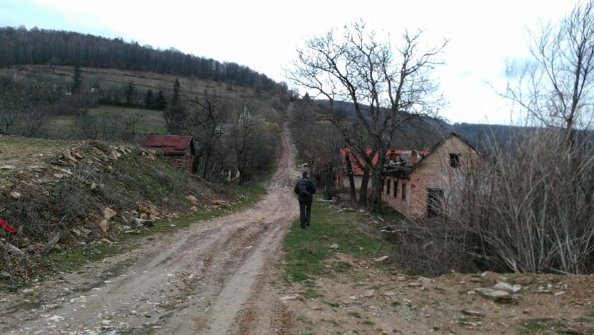 [FOTO] Poate renaşte satul fantomă… ?