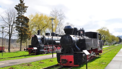 [FOTO] Muzeul de locomotive din Reşiţa în pericol: „Bijuteriile” la fier vechi?