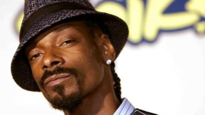 Snoop Dog anunţă că va veni în curând în Bogata, Mureş, după ce zilele trecute a dat check-in în România, din greşeală