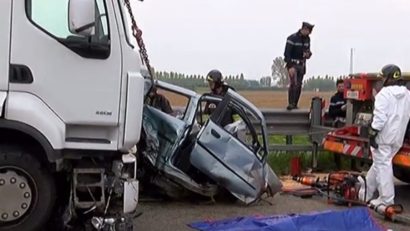 [VIDEO] O familie din Banat a murit într-un grav accident de maşină în Italia. Cei doi soţi aşteptau un copil