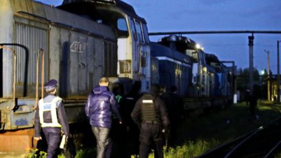 [UPDATE] Şeful depoului de locomotive din Timişoara, liderul de sindicat şi 22 de mecanici, ridicați de DIICOT