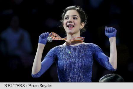 Evghenia Medvedeva din Rusia, campioană mondială la patinaj la doar 16 ani