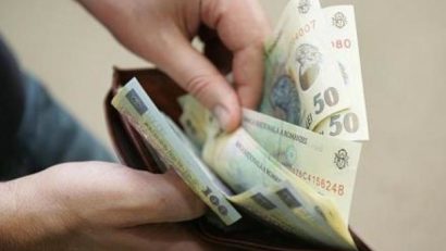 De la 1 ianuarie salariul minim brut urmează să fie majorat