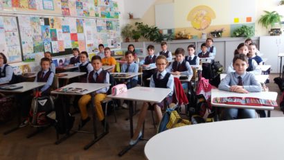 [FOTO-AUDIO] Săptămână cu emoții pentru elevii de clasa a IV-a. A început Evaluarea Națională