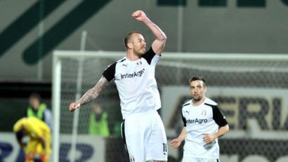 Astra Giugiu a câştigat în premieră titlul de campioană a României la fotbal. Promite spectacol în jocul de azi cu Dinamo