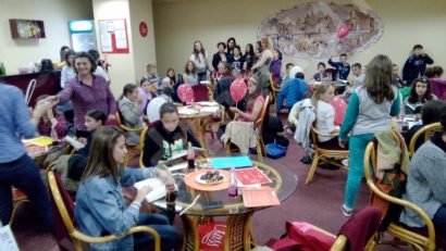 [AUDIO-FOTO] Împreună pentru lectură. Săptămâna Voluntariatului continuă la Reșița