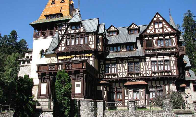 Castelul Pelişor – casa visurilor Reginei Maria. Singurul castel în stil Art Nouveau din România