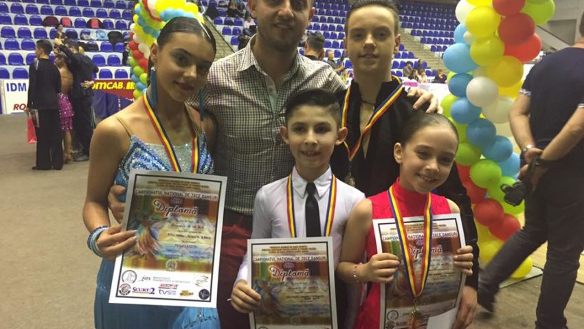 [FOTO] Dansatorii de la Mystic, finaliști la Campionatele Naționale de 10 dansuri