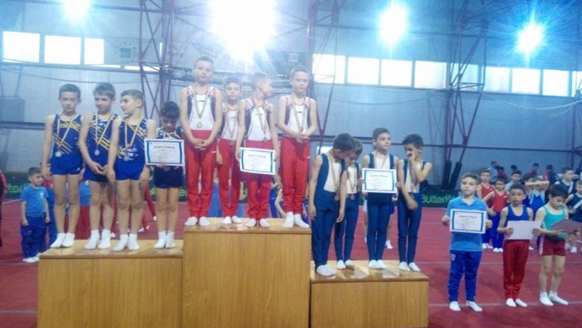 Din nou sunt cei mai buni: gimnaştii de la CSS Resita, campioni naţionali la juniori III