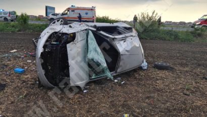 Accident pe DN 68. Un șofer a băgat trei persoane în spital și a fugit de la locul faptei