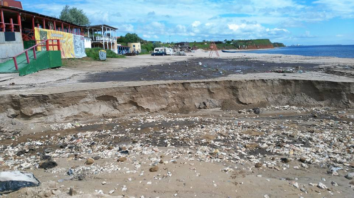 [FOTO] Plaja din Vama Veche, distrusă de inundații