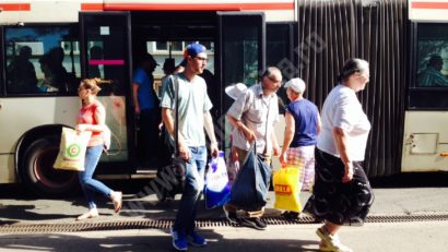 [AUDIO-FOTO] Mai mulţi călători la un pas de leşin în autobuz!