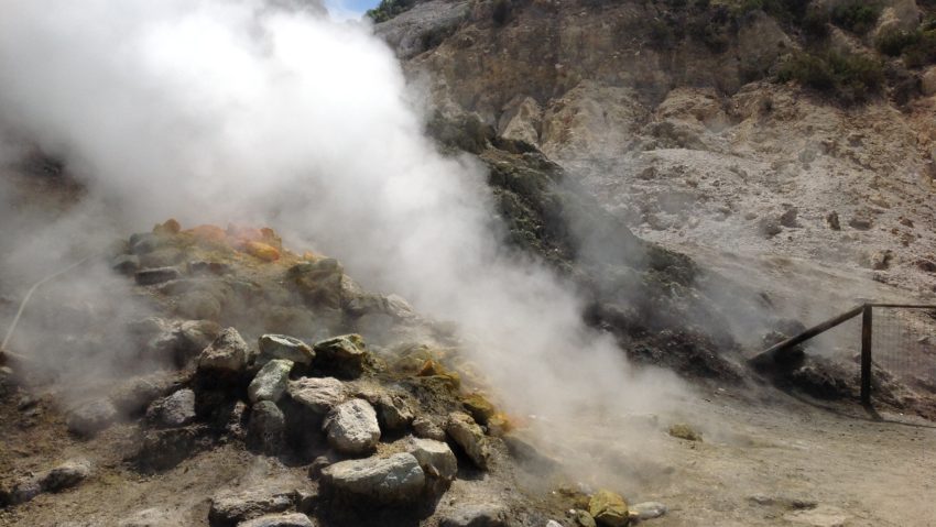 GUATEMALA: Bilanţul erupţiilor vulcanice urcă la 75 de morţi. Alte 200 de persoane sunt date dispărute!