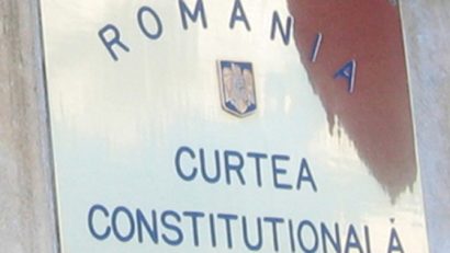 CCR discută pe 6 iulie sesizarea lui Iohannis privind neconstituționalitatea legii referitoare la statutul aleșilor locali