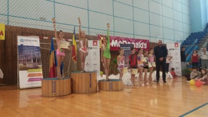 [AUDIO-FOTO] Reșițeanca Larisa Ristea, argint la Campionatele Naționale Școlare de gimnastică ritmică