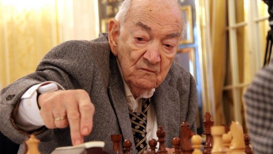 A murit marele maestru al şahului mondial Victor Korchnoi