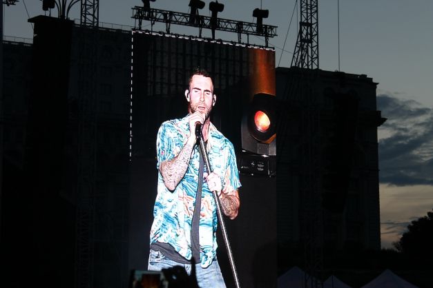 [VIDEO] Concert Maroon 5: românii au demonstrat că au „moves like Jagger“