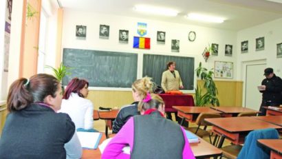 Elevii pot cere schimbarea unui profesor, dacă există susţinerea a două treimi din colegi