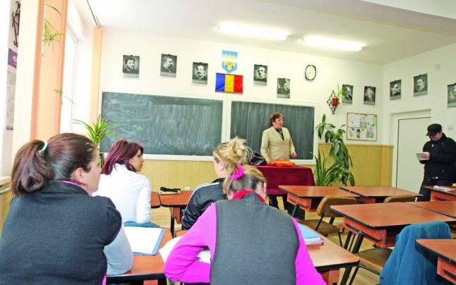 Elevii pot cere schimbarea unui profesor, dacă există susţinerea a două treimi din colegi