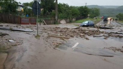 Drum blocat de ape în Timiş! Nu se circulă între Timişoara şi Lugoj, prin Buziaş