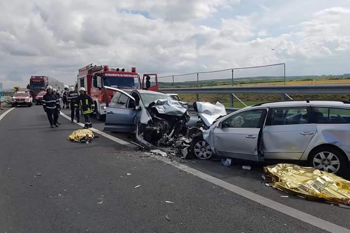 [FOTO] Grav accident cu doi morţi pe autostrada Lugoj-Timişoara!