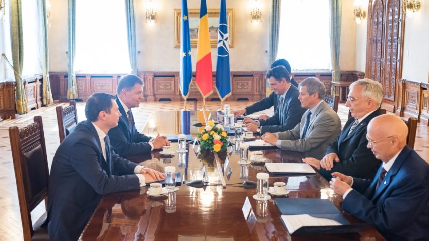 A doua rundă de consultări între Iohannis, Cioloș, Isărescu și liderii partidelor pe tema Brexit