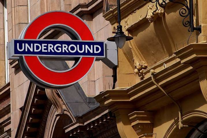 Alertă de securitate la Londra. O stație de metrou a fost evacuată