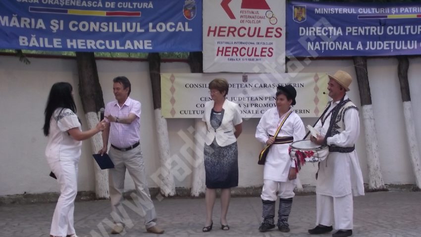 Cântecul popular din întreaga lume va răsuna din nou pe Valea Cernei în perioada 4-9 iulie ac, la Festivalul HERCULES, prestigioasă manifestare internaţională ajunsă în acest an la cea de-a 46-a ediţie.