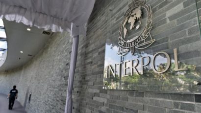 Coronavirus: Criminalitatea globală s-a adaptat la pandemie, avertizează directorul Interpol