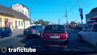 [VIDEO] Tupeu de tupeu. Vezi cum a fost pedepsit un şofer din Timişoara