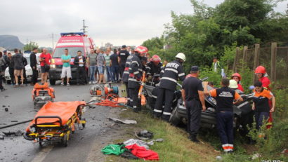 [VIDEO-FOTO] Imagini șocante pe DN 7. Accident grav petrecut între Deva și Simeria