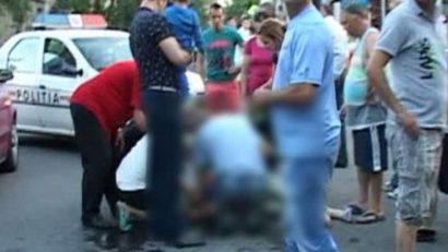 Trafic blocat între Piteşti şi Câmpulung, unde trei persoane au fost rănite în urma unui accident