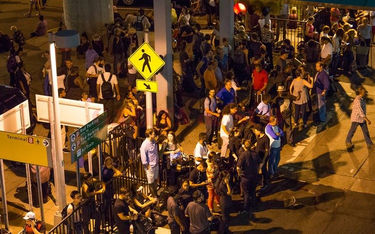 Aeroportul J. F. Kennedy, New York, evacuat. Posibile focuri de armă