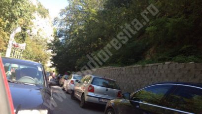 Istoria se repetă: La Bigăr turiştii sunt la „cheremul” hoţilor