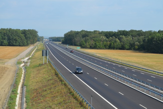 Pe autostradă de la Arad la Belgrad prin ADR Vest