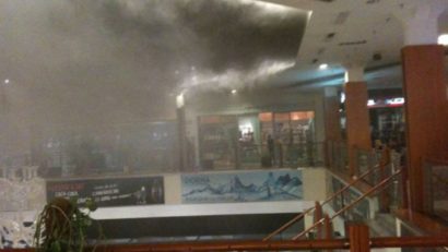 Incendiu într-un Mall din Timişoara: Aproximativ 300 de persoane au fost evacuate