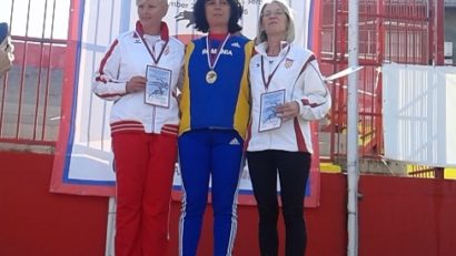 Profesorii cărășeni au luat aurul la Campionatele Balcanice de atletism